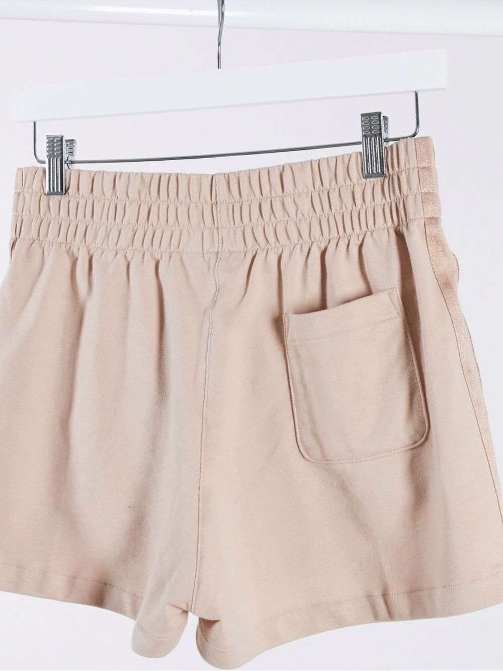 adidas Originals New Neutrals logo high waisted shorts in Ash Pearl Size Medium - Picture 3 of 6